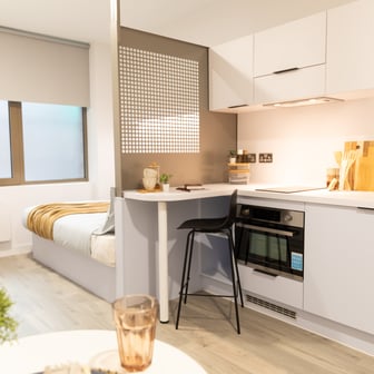 Premium Studio - Image 2